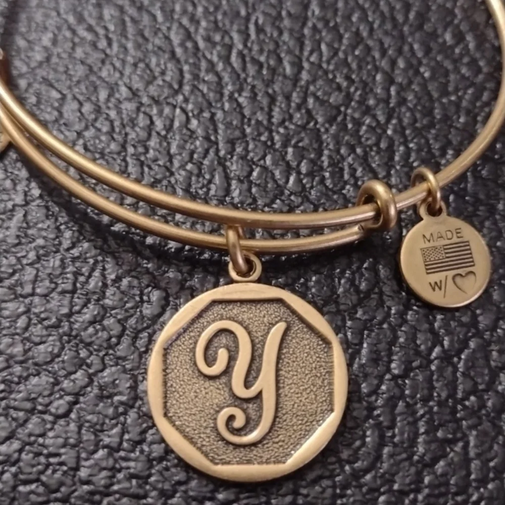 Alex and Ani Gold Charm Bangle Bracelet Initial I Letter I New Old Stock 2014 - Picture 2 of 3